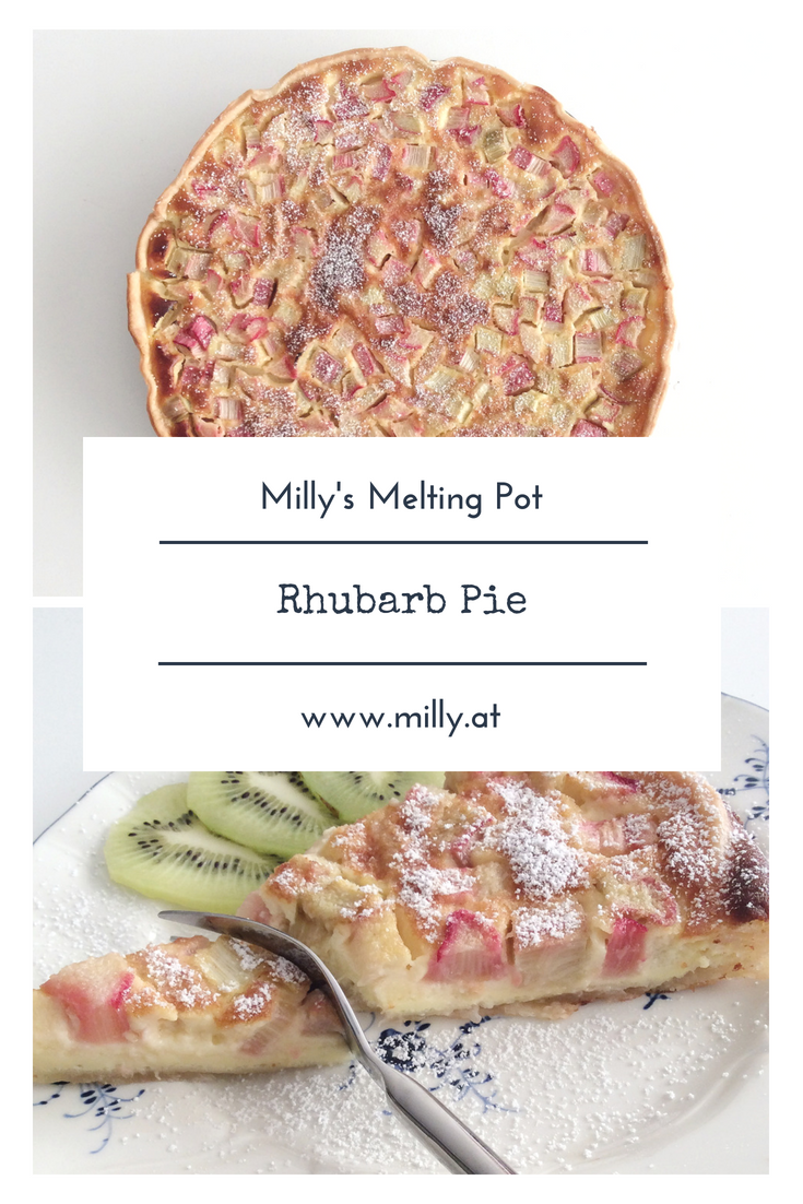 Rhubarb is one of the first spring messengers and you can use it in many recipes! My favorite is still this really quick rhubarb pie! #rhubarb #pie #recipe #quick