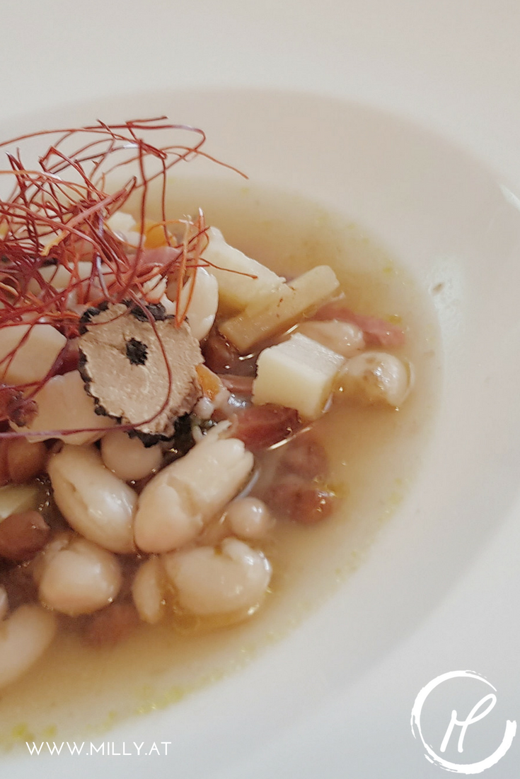 Eine schnelle und leichte Alternative zu den oft schweren winterlichen Bohnensuppen! #rezept #schnell #suppe