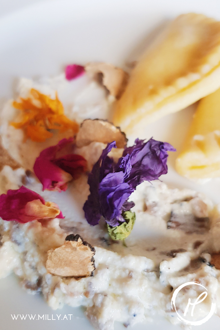 Ich wollte noch ein einfaches aber sehr feines Rezept für spezielle Anlässe mit dir teilen - meine Trüffel Ravioli. Einfach zuzubereiten und köstlich!